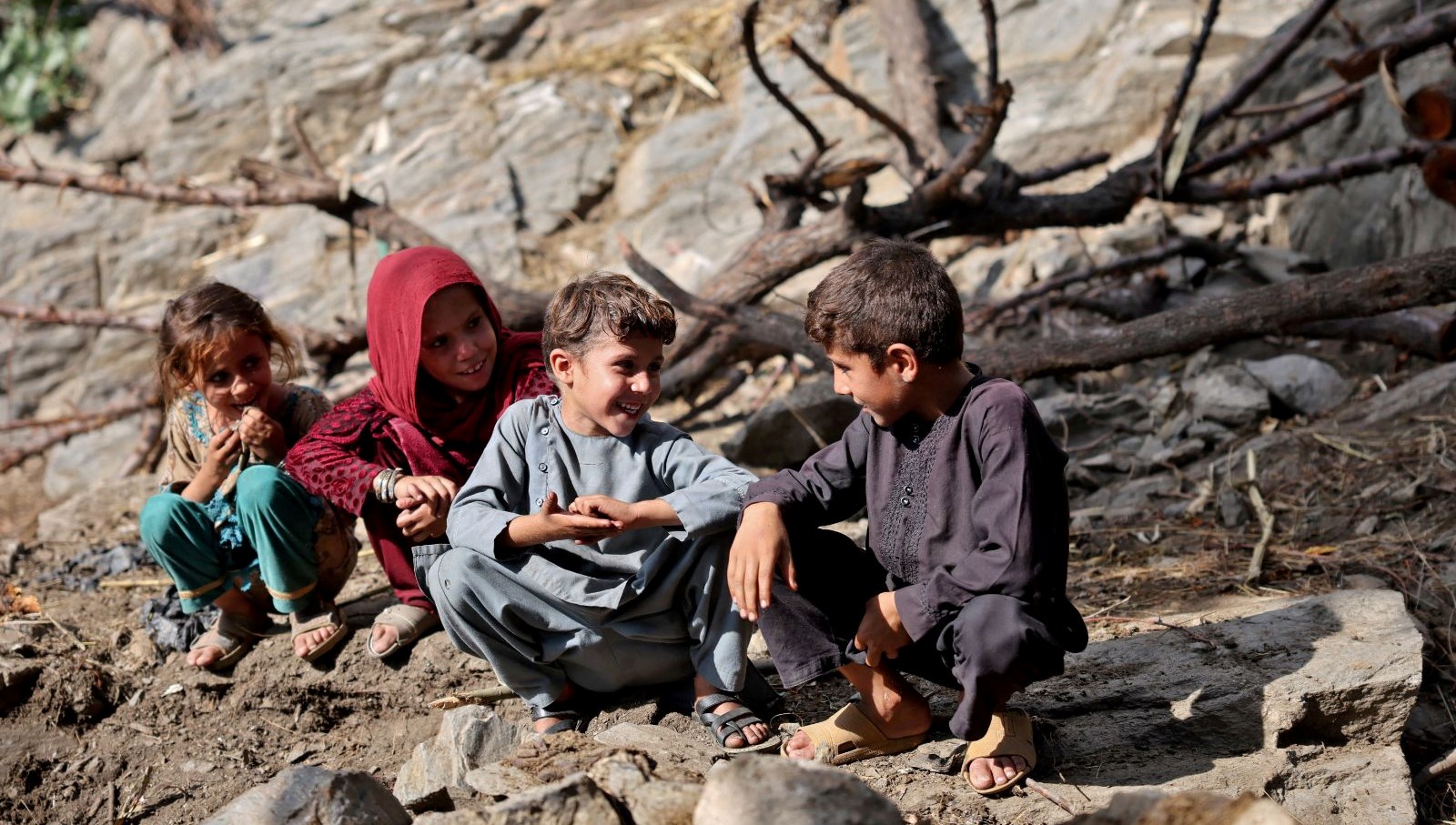 Afganistan’da deprem: 157 bin öğrenci eğitim alamıyor