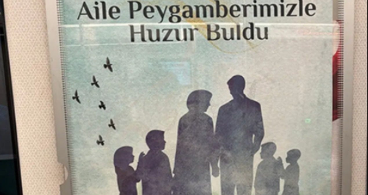 Diyanet metrolara bu afişi astı! Tepkiler çığ gibi