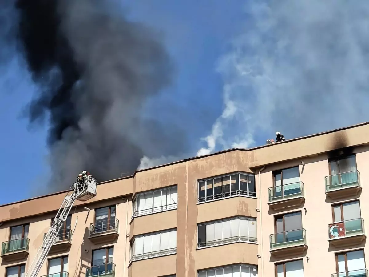 Talas’ta 10 Katlı Binada Yangın