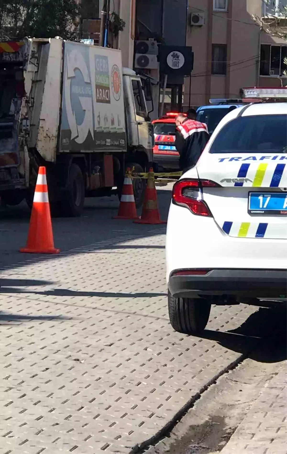 Çanakkale’de Yaşlı Adam Kamyonun Çarpması Sonucu Hayatını Kaybetti