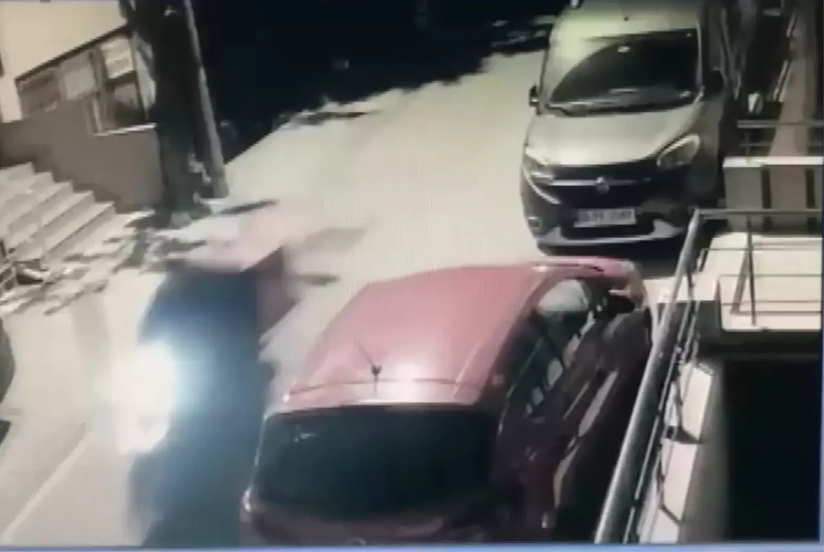 İstanbul’da Park Halindeki Motosikletleri Çalan Şüpheliler Tutuklandı