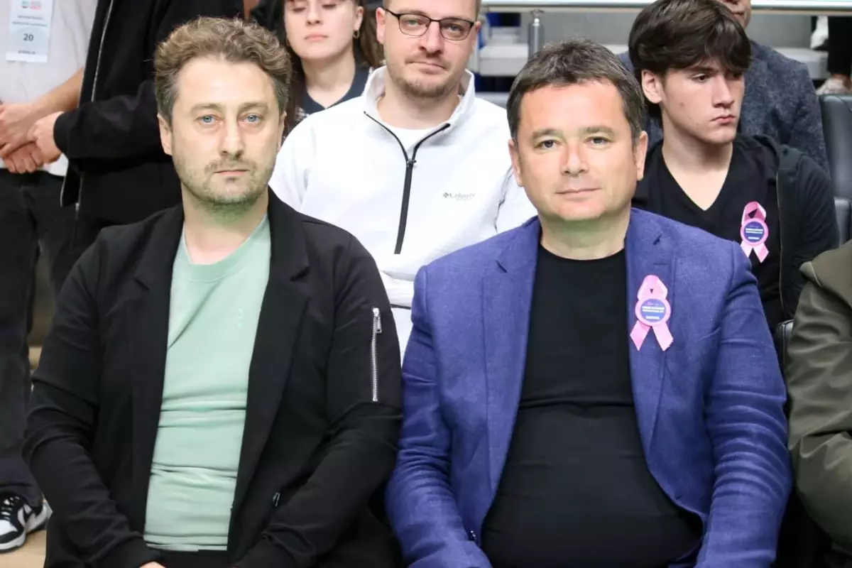 Osmangazi Belediye Başkanı Erkan Aydın, Bursaspor Basketbol Maçında Farkındalık Yarattı