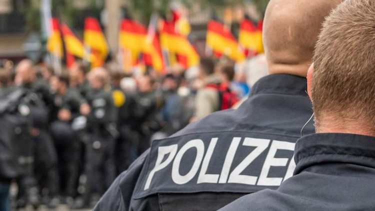 Almanya’da 535 aşırı sağcı güvenlik güçleri tarafından aranıyor