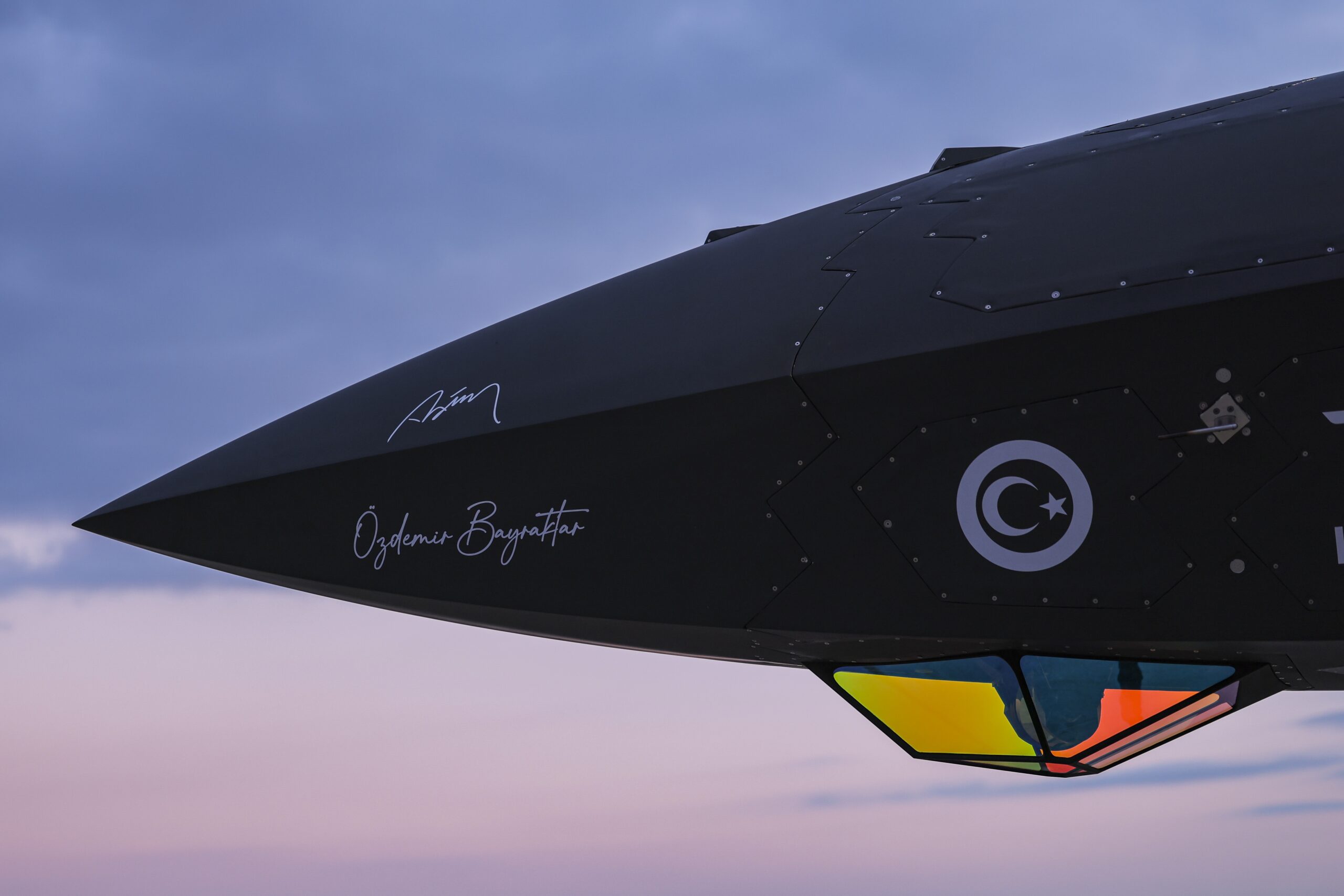 Dünyada ilk! Bayraktar KIZILELMA’ya gömülü TOYGUN EOTS entegrasyonu