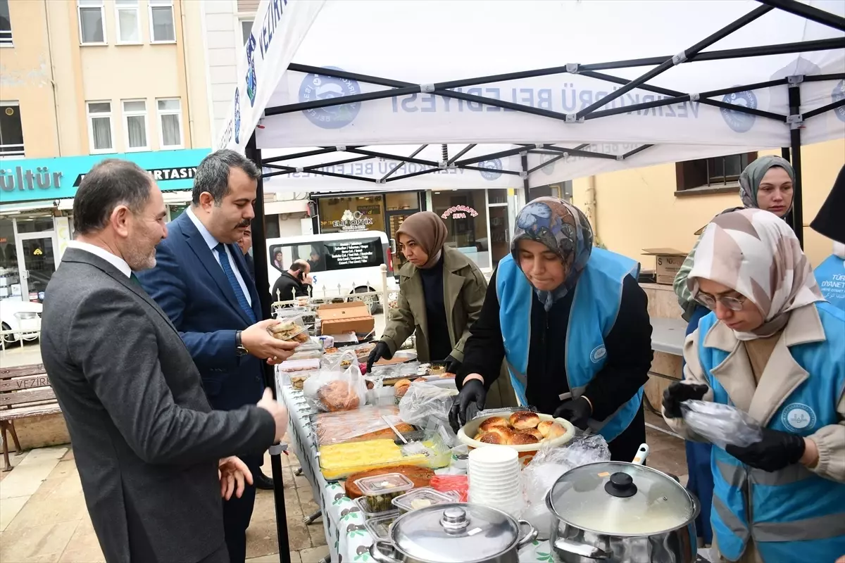 Gazze Hayır Çarşısı Açıldı