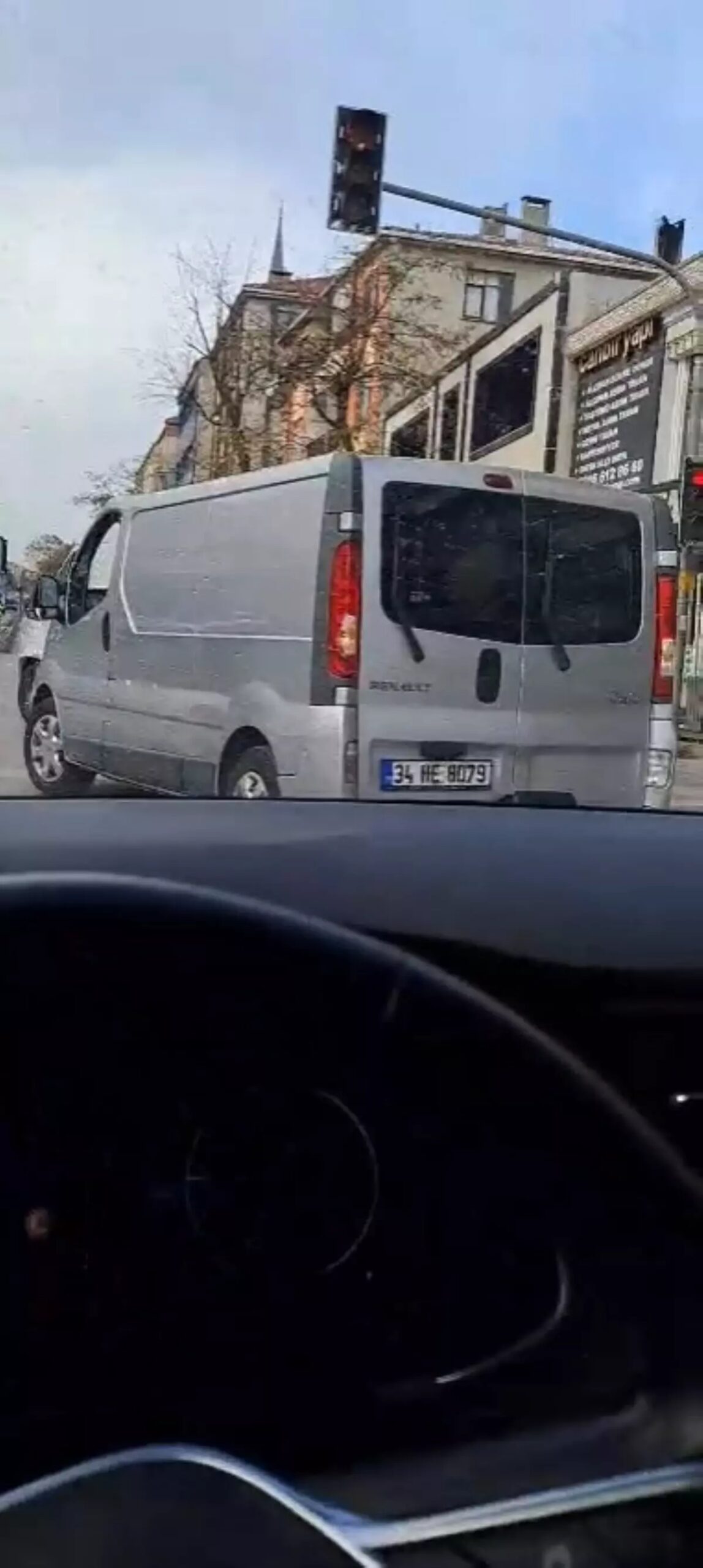 Ümraniye’de Yol Verme Tartışması