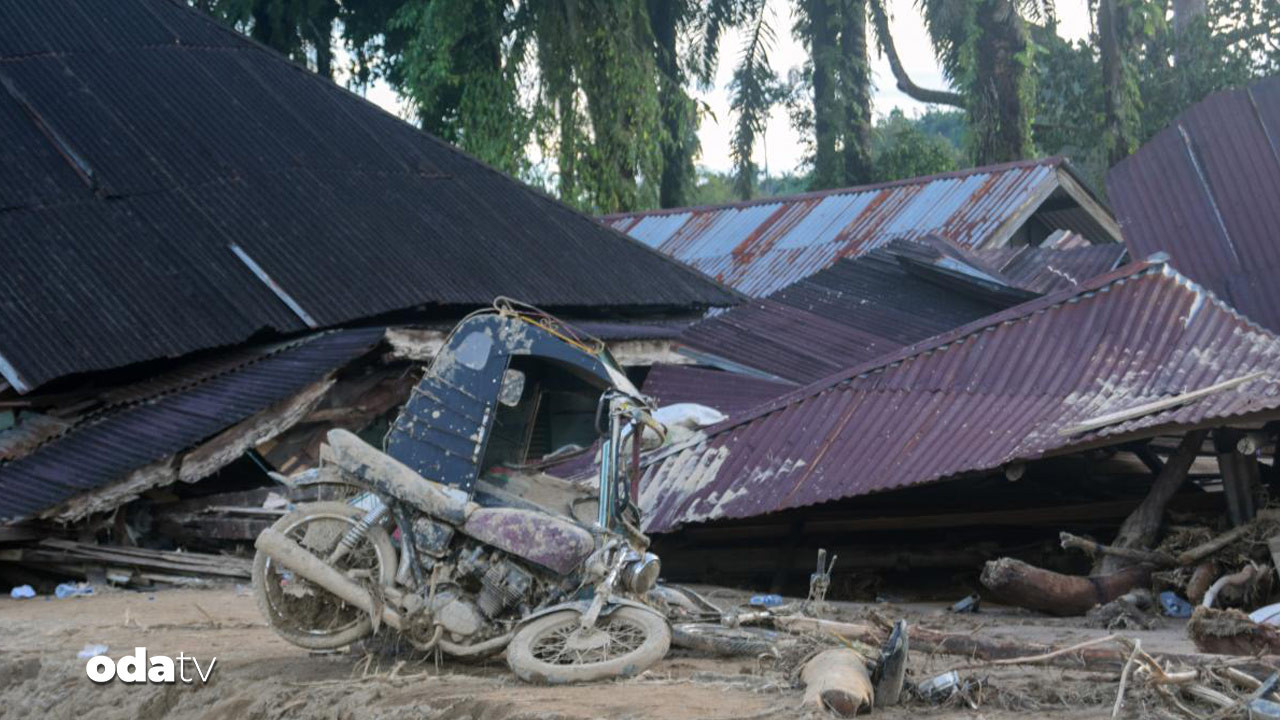 Endonezya’da afet: 604 kişi öldü