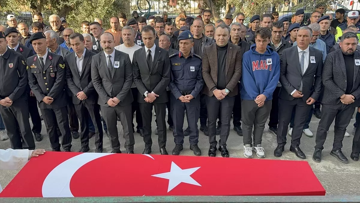 Jandarma Komutanı Osman Deniz’in Cenazesi Toprağa Verildi