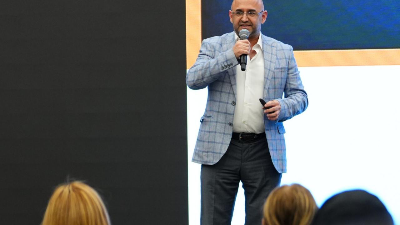 Makinanın yönettiği bir dünyada insan kalabilmek!