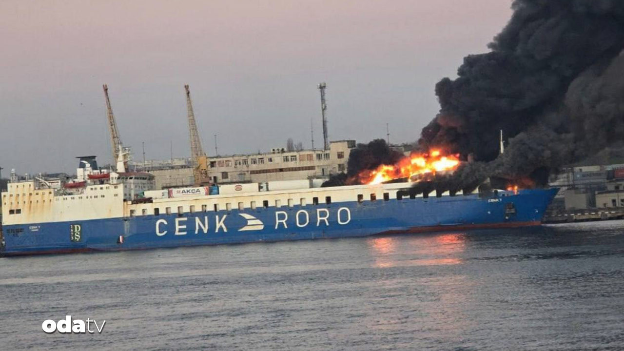 Rus füzesi Türk gemisini vurdu