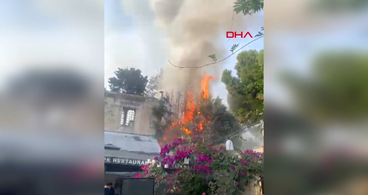 Sultanahmet Meydanı’nda restoran yangını
