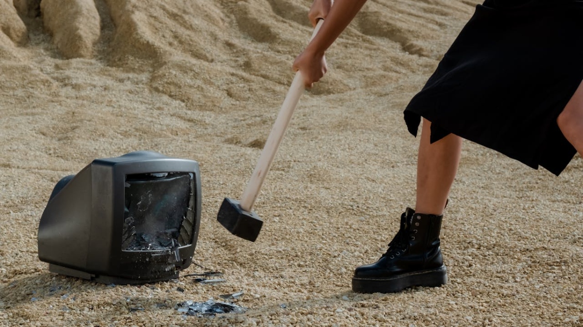 Araştırma: Bağımlılık Düzeyinde Dizi İzleyen Kişilerin Yalnız Hissetme İhtimali Daha Yüksek