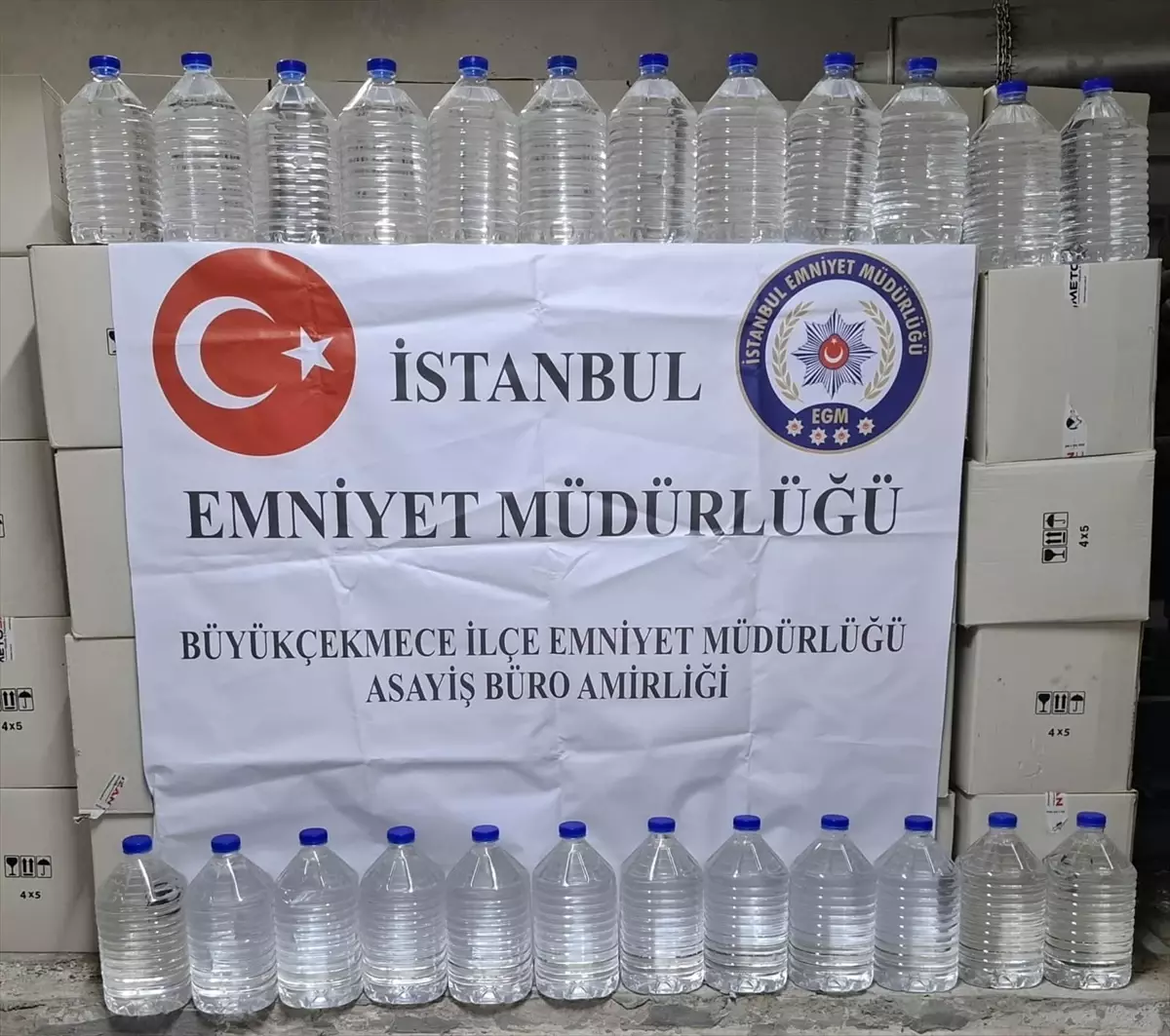 Büyükçekmece’de 2,7 Ton Kaçak Alkol Ele Geçirildi