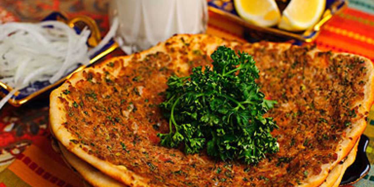 Lahmacun da artık sosyete oldu: Fiyatı bakın kaç liraya çıktı