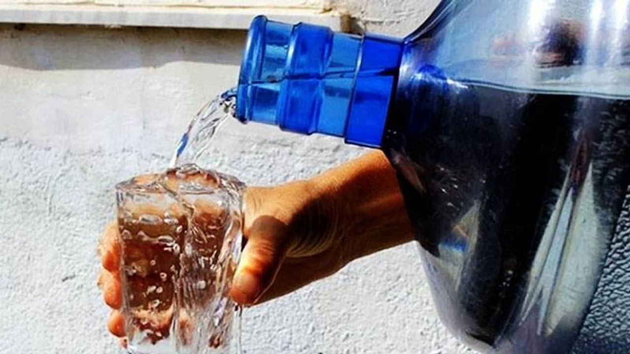 Ticaret Bakanlığı’ndan 3 adet suya 600 lira ödenmesine ilişkin açıklama: “İdari para cezası uygulandı”